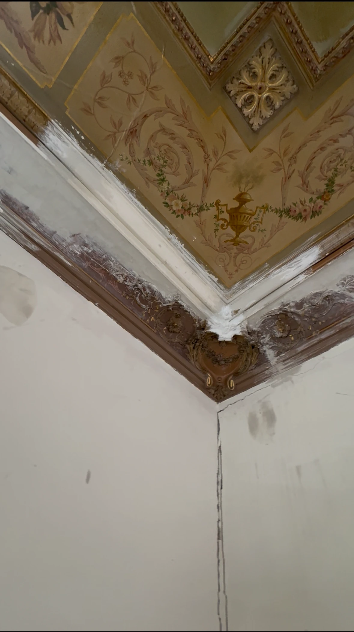 plafond-marron
